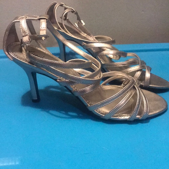 HEEL - silver - Picture 2 of 2